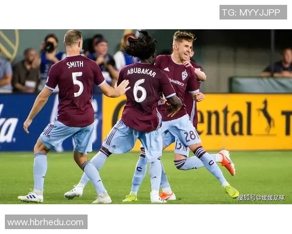 哥伦布机与科罗拉多的激烈对决展现篮球魅力与团队精神