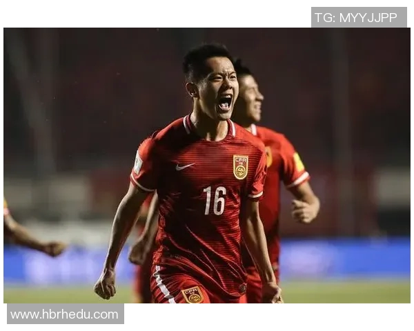 中国足球迎战卡塔尔黄博文能否助力球队逆袭成功